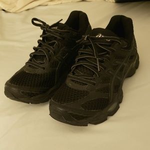 Asics GEL-Cumulus 16 Running Shoes, Size 7.5